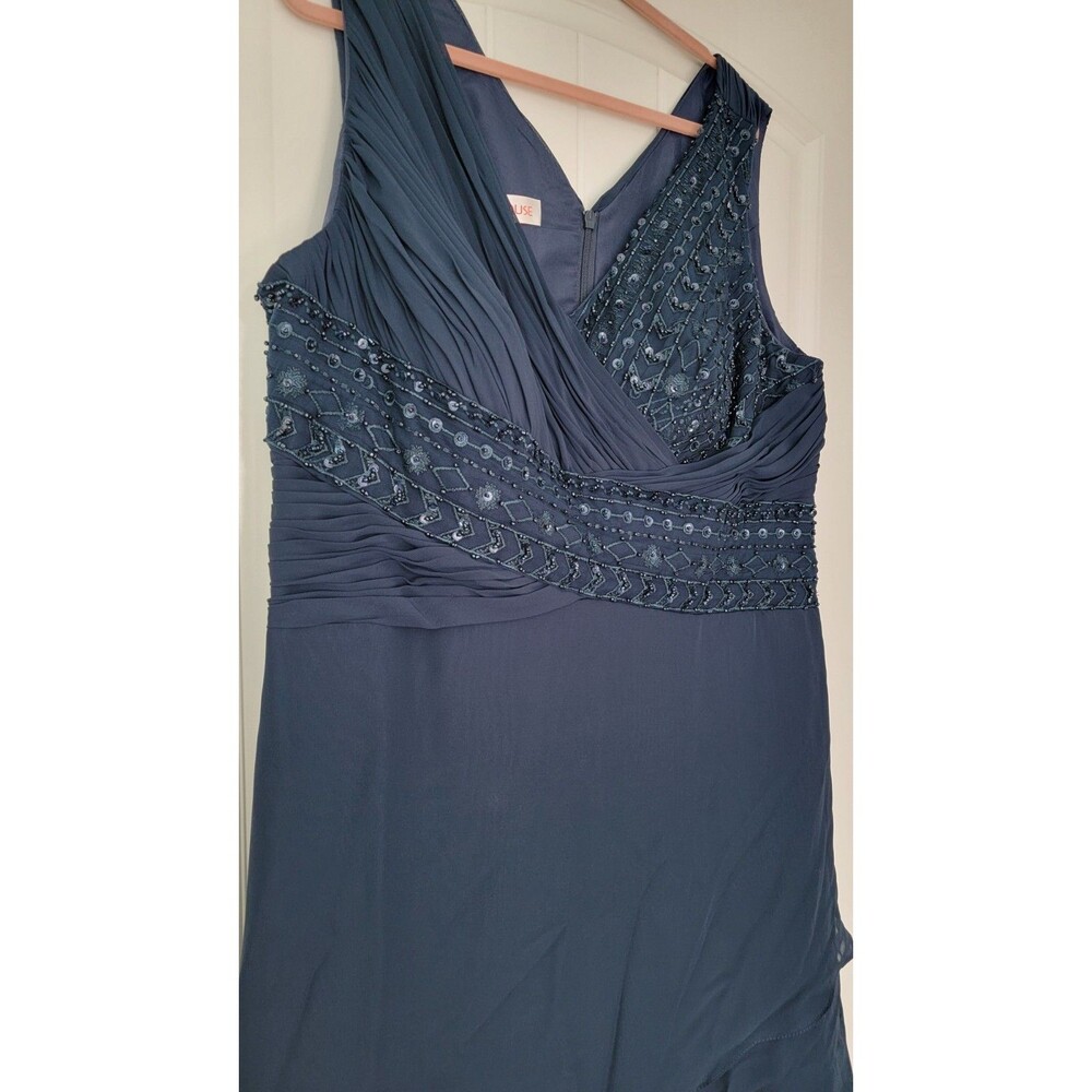 J.J.'s cocktail/special occasion dress in navy chiffon hi lo design new 22W - Picture 3 of 8